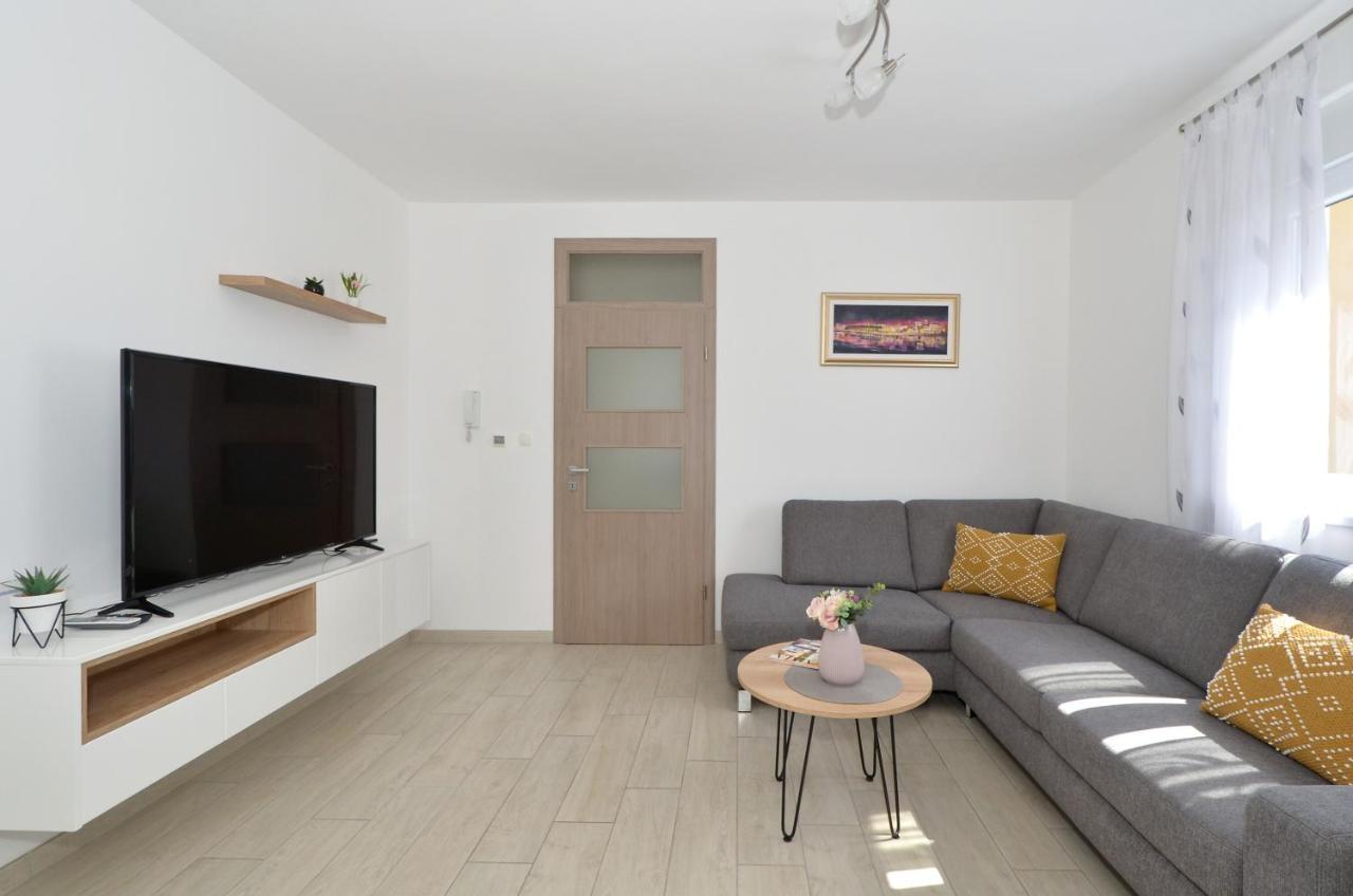 Apartman "Mary" Trogir Exterior photo